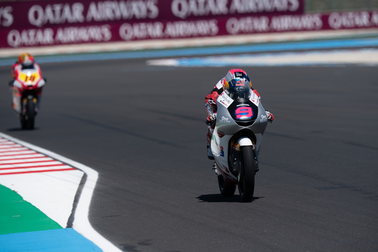 Moto3, Veda Ega Pratama, Adrian Fernandez, Brian Uriarte, pembalap moto3 didiskualifikasi, Skandal Oli dan Mesin Bikin Dua Rival Didiskualifikasi, Veda Ega Ketiban Rezeki Dadakan