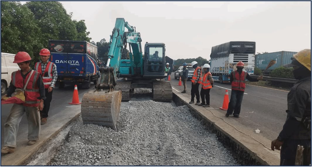 macet, tomang, jasa marga, PT Jasamarga Tollroad Maintenance, Awas Terjebak Macet, Perbaikan Jalan Digelar di Belasan Titik Tol Jakarta-Tangerang