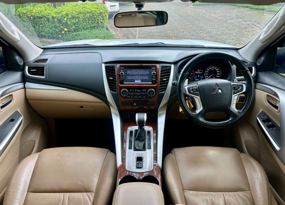 mobil bekas, Mitsubishi Pajero Sport Dakar, pajero bekas, mobil bekas pajero sport, Dago Motor, pajero sport dakar 2018, Mitsubishi Pajero Sport Dakar Tipe Ultimate 2018, Harganya Sudah Segini Aja Sekarang