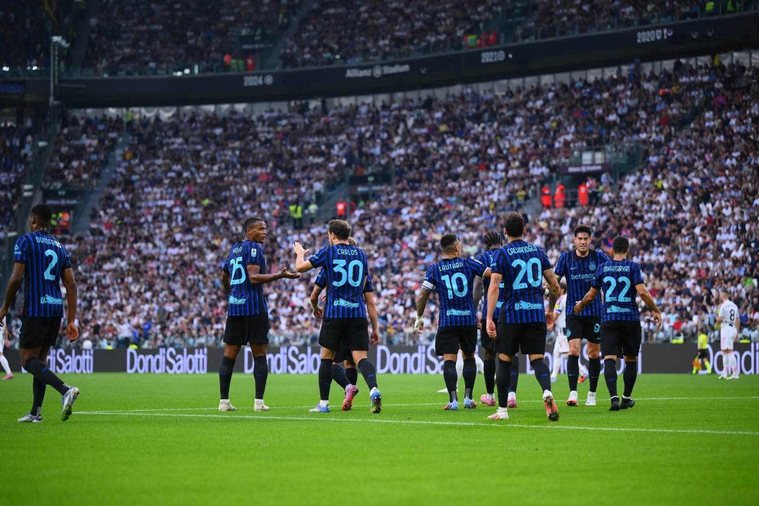 Inter Milan akan menghadapi Ajax Amsterdam di Liga Champions
