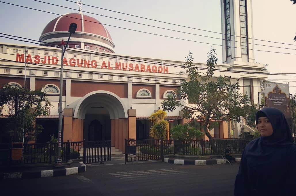 1. Wisata Alam Capolaga, 2. Pemandian Air Panas Ciater, 3. Desa Wisata Sari Bunihayu, 4. Curug Cileat, 5. Kebun Durian Buni Hayu, 6. Taman Wisata Tirta Alam, 7. Curug Bentang, 8. Curug Sadim, 9. Curug Karembong, 10. Curug Cilemper, 11. Pantai Cirewang, 12. Pantai Patimban, 13. Curug Mandala, 14. Curug Cijalu, 15. Masjid Agung Subang, 16. Kawah Ratu, 17. Wisata Alam Batu Kapur, 18. Pintu Gerbang Tangkuban Perahu, 19. Kawah Upas, 20. Hutan Kota Ranggawulung, 21. Gua Maria Gereja Katolik Paroki, 22. Situs Nyai Subang Larang, 23. Kebun Buah Naga, 24. Kasumber Mata Air Sipondok (Aqua Subang), 25. Masjid As Sa’adah, 26. Wisata Pancing Ikan Monster Lembah Gunung Kujang, 27. Tugu Nanas, 28. Kiara Ciater, 29. Kolam Renang Bintang Fantasi, 30. Pantai Tanjungpura, 31. Planet Water Boom, 32. Mata Air Cimincul, 33. Wisma Karya Subang, 34. Yogya Grand Subang, 35. Pasar Purwadadi