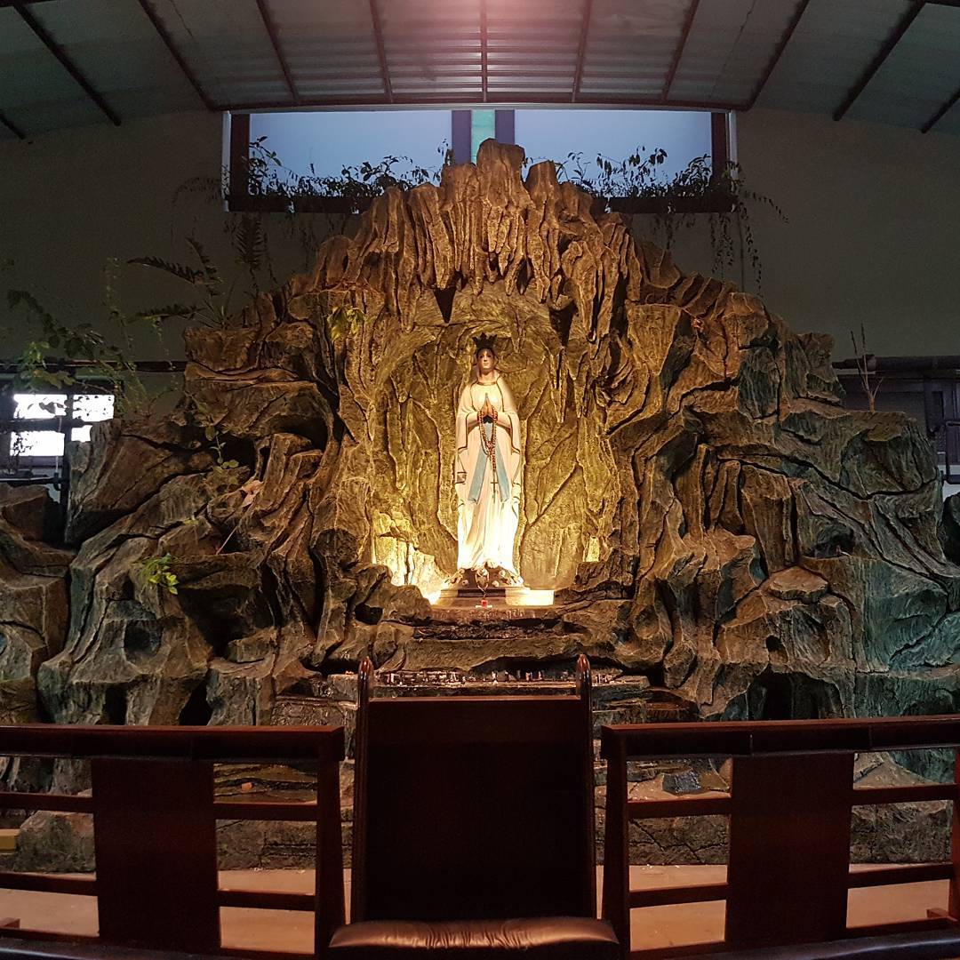 1. Wisata Alam Capolaga, 2. Pemandian Air Panas Ciater, 3. Desa Wisata Sari Bunihayu, 4. Curug Cileat, 5. Kebun Durian Buni Hayu, 6. Taman Wisata Tirta Alam, 7. Curug Bentang, 8. Curug Sadim, 9. Curug Karembong, 10. Curug Cilemper, 11. Pantai Cirewang, 12. Pantai Patimban, 13. Curug Mandala, 14. Curug Cijalu, 15. Masjid Agung Subang, 16. Kawah Ratu, 17. Wisata Alam Batu Kapur, 18. Pintu Gerbang Tangkuban Perahu, 19. Kawah Upas, 20. Hutan Kota Ranggawulung, 21. Gua Maria Gereja Katolik Paroki, 22. Situs Nyai Subang Larang, 23. Kebun Buah Naga, 24. Kasumber Mata Air Sipondok (Aqua Subang), 25. Masjid As Sa’adah, 26. Wisata Pancing Ikan Monster Lembah Gunung Kujang, 27. Tugu Nanas, 28. Kiara Ciater, 29. Kolam Renang Bintang Fantasi, 30. Pantai Tanjungpura, 31. Planet Water Boom, 32. Mata Air Cimincul, 33. Wisma Karya Subang, 34. Yogya Grand Subang, 35. Pasar Purwadadi