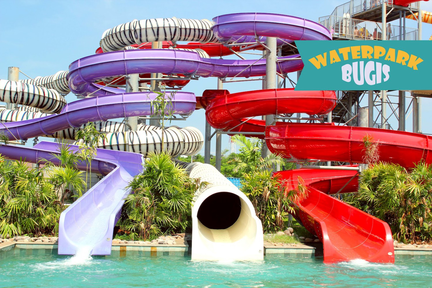 1. Trans Studio Makassar, 2. Bugis Waterpark, 3. Pelabuhan Paotere, 4. Dataran Tinggi Malino, 5. Danau Mawang, 6. Vihara Ibu Agung Bahari, 7. Pemandian Air Panas Lejja, 8. Pegunungan Karst Rammang-Rammang, 9. Desa Wisata Lakkang, 10. Masjid Terapung, 11. Danau Tempe, 12. Desa Wisata Ke’Te Kesu, 13. Kawasan Adat Ammatoa, 14. Pusat Kerajinan Perahu Phinisi, 15. Benteng Somba Opu