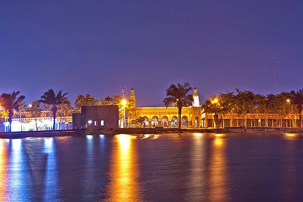 1. Danau Alamanda, 2. Transera Waterpark, 3. Bumi Perkemahan, 4. Situ Gede, 5. Saung Wulan, 6. Danau Cipule, 7. Klenteng Hok Lay Kiong, 8. Vihara Dharma Jaya, 9. Pura Agung Tirta Bhuana, 10. Masjid Jami’ Al-Hidayah, 11. Rimba Kota, 12. Danau Ramaias, 13. Taman Alun Alun Kota, 14. Galaxy Tirta Mas, 15. Go! Wet Waterpark, 16. Danau Marakas, 17. Waterboom Lippo Cikarang, 18. Taman Kemang Pratama, 19. Curug Parigi, 20. Dunia Salju, 21. Pantai Muara Gembong, 22. Pantai Muara Beting, 23. Pantai Muara Bendera, 24. Pantai Mekar, 25. Hutan Kota, 26. Taman Buaya Indonesia Jaya, 27. Gedung Juang 45, 28. Saung Ranggon, 29. Danau Cibeureum, 30. Rumah Pohon Jatiasih