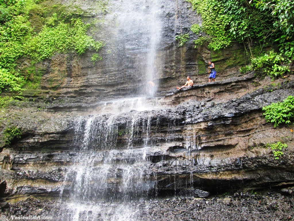 1. Pantai Bandengan, 2. Kepulauan Karimunjawa, 3. Akar Seribu Plajan, 4. Pantai Kartini, 5. Museum R.A Kartini , 6. Pulau Panjang, 7. Benteng Portugis, 8. Air Terjun Songgolangit, 9. Pantai Teluk Awur, 10. Pantai Pungkruk, 11. Pulau Mandalika, 12. Pantai Ombak Mati, 13. Pantai Gua Manik, 14. Goa Tritip, 15. Danau Blingoh, 16. Pertapaan Ratu Kalinyamat, 17. Masjid Mantingan, 18. Air Terjun Jurang Nganten, 19. Candi Bubrah, 20. Tiara Park Waterboom, 21. Jepara Ocean Park, 22. Gunung Genuk, 23. Gunung Muria, 24. Hutan Wisata Wono Sreni Indah, 25. Hutan Pinus Setro Batealit
