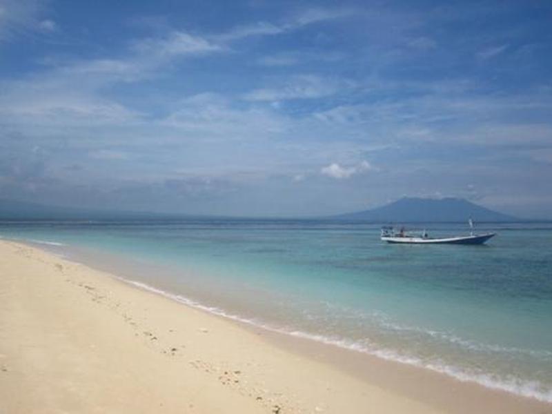 1. Teluk Hijau, 2. Watu Dodol, 3. Pantai Boom, 4. Desa Osing, 5. Air Terjun Lider, 6. Pantai Plengkung, 7. Pantai Sukamade, 8. Kawah Ijen, 9. Pulau Merah, 10. Alas Purwo, 11. Teluk Biru, 12. Hutan Pinus Songgon, 13. Air Terjun Tirto Kemanten, 14. Wedi Ireng, 15. Pantai Blimbingsari, 16. Umbul Bening, 17. Pantai Rajegwesi, 18. Mirah Fantasia, 19. Taman Blambangan, 20. Pantai Bangsring, 21. Air Terjun Jagir, 22. Pura Agung Blambangan, 23. Waduk Sidodadi Glenmore, 24. Rowo Bayu, 25. X-Badeng Adenture, 26. Mangrove Bedul Ecotourism, 27. Pantai Mustika Pancer, 28. Taman Sritanjung, 29. Rowo Biru, 30. Pemandian Tamansuruh, 31. Kawah Bulan Sabit, 32. Taman Sayu Wiwit, 33. Pantai Trianggulasi, 34. Pulau Tabuhan, 35. Taman Nasional Baluran, 36. Savana Sadengan, 37. Parangkursi, 38. Air Terjun Selendang Arum, 39. Pantai Grajagan, 40. Jawatan Benculuk