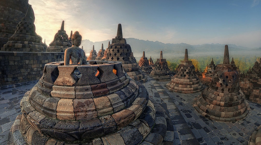 1. Borobudur, 2. Curug Silawe, 3. Hutan Pinus Kragilan, 4. Gunung Tidar, 5. Gereja Ayam, 6. Punthuk Setumbu, 7. Grenden, 8. Candi Asu, 9. Gunung Andong, 10. Candi Selogrio, 11. Rumah Kamera, 12. Sungai Ello, 13. Taman Bermain Kyai Langgeng, 14. Pemandian Air Hangat Candi Umbul, 15. Ketep Pass, 16. Kawasan Pecinan, 17. Air Terjun Sekar Langit, 18. Grojogan Kedung Kayang, 19. Sungai Progo, 20. Kopeng Treetop Adventure, 21. Taman Wisata Kopeng, 22. Air Terjun Umbul Songo, 23. Babadan Pos Pemantauan Merapi, 24. Bukit Menoreh, 25. Candi Mendut, 26. Candi Pawon, 27. Argo Wana Wisata Cupu Mas, 28. Desa Wisata Wanurejo, 29. Desa Wisata Sutopati Kajoran, 30. Agrowisata Banyuroto, 31. Desa Wisata Candirejo , 32. Candi Ngawen, 33. Museum Wayang “Sasana Guna Rasa”, 34. Wisata Kerajinan Pahat Batu Tamanagung, 35. Museum Diponegoro, 36. Bukit Barede, 37. Punthuk Mongkrong, 38. Curug Watuploso , 39. Telaga Bleder, 40. Taman Anggrek Borobudur, 41. Bukit Sleker Asri, 42. Bukit Kertojoyo, 43. Museum Oei Hong Djien, 44. Candi Canggal, 45. Candi Lumbung, 46. Masjid Agung Magelang, 47. Curug Grenjengan Kembar, 48. Pemandian Kali Bening, 49. Curug Dlimas, 50. Kebun Bibit Senopati, 51. Sukmojoyo Hill, 52. Sendang Mudal, 53. Kelenteng Hok An Kiong, 54. Air Terjun Seloprojo, 55. Tuk Gong Adventure