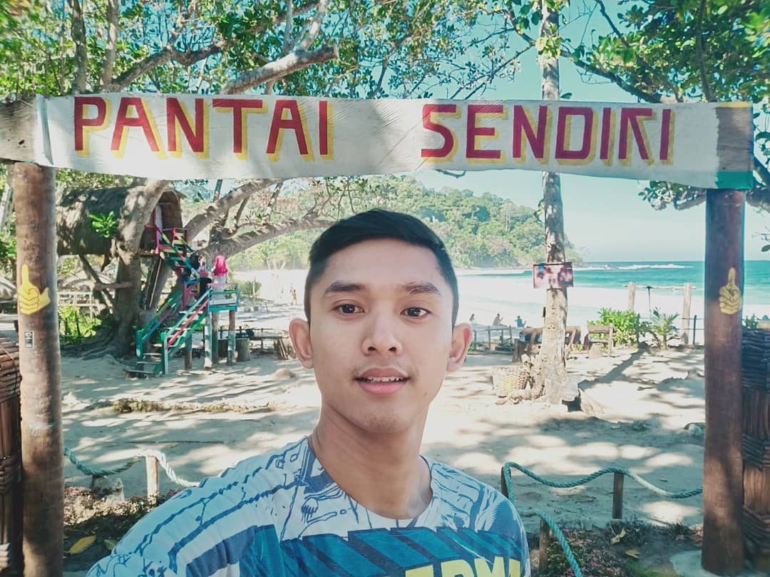 Harga Tiket Masuk, Penginapan, Mengenal Pantai, Rute Menuju Lokasi, Sejarah Singkat, Eksotisme, Aktifitas Menyenangkan, Akses Jalan, Fasilitas Yang Ada, Pesona Pantai Sendiki, Ombak Yang Merdu, Tips Berlibur
