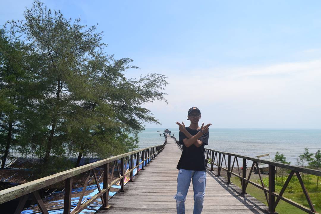 Harga Tiket Masuk, Keindahan Pantai , Sejarah Singkat , Rute Menuju Lokasi , Widuri Water Park