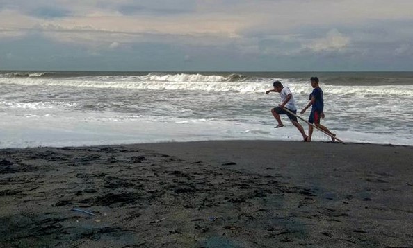 Harga Tiket Masuk, Kondisi Saat ini, Asal Usul Mitos, Terpikat Kecantikannya , Jalan Menuju Lokasi, Pantai Cemara Sewu