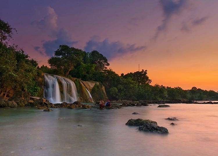 Rute Menuju Lokasi, Pesona Daya Tarik , Sejarah Asal Usul , Fasilitas Yang Ada , Penginapan
