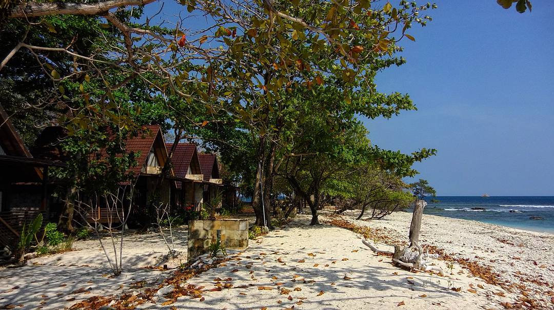Letak Lokasi , Rute Menuju Lokasi, Cara Pergi Ke Lokasi, Pesona Pulau Umang, Fasilitas Yang Ada , Aktifitas Menarik
