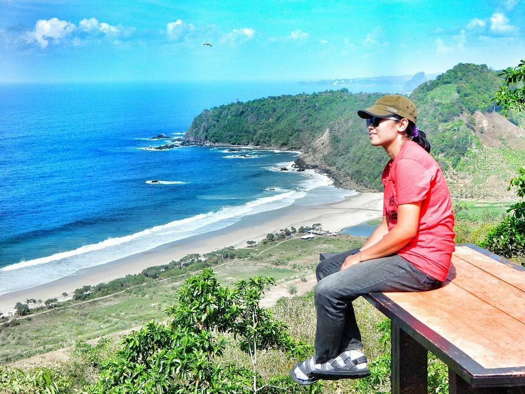 Harga Tiket Masuk, Area Selatan, Keindahan Lokasi, Kelebihan Pantai ini, Rute Menuju Lokasi, Camping Berkemah