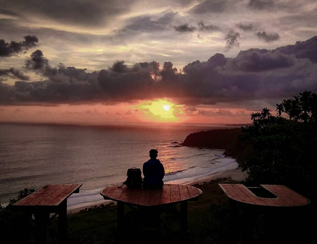 Harga Tiket Masuk, Area Selatan, Keindahan Lokasi, Kelebihan Pantai ini, Rute Menuju Lokasi, Camping Berkemah