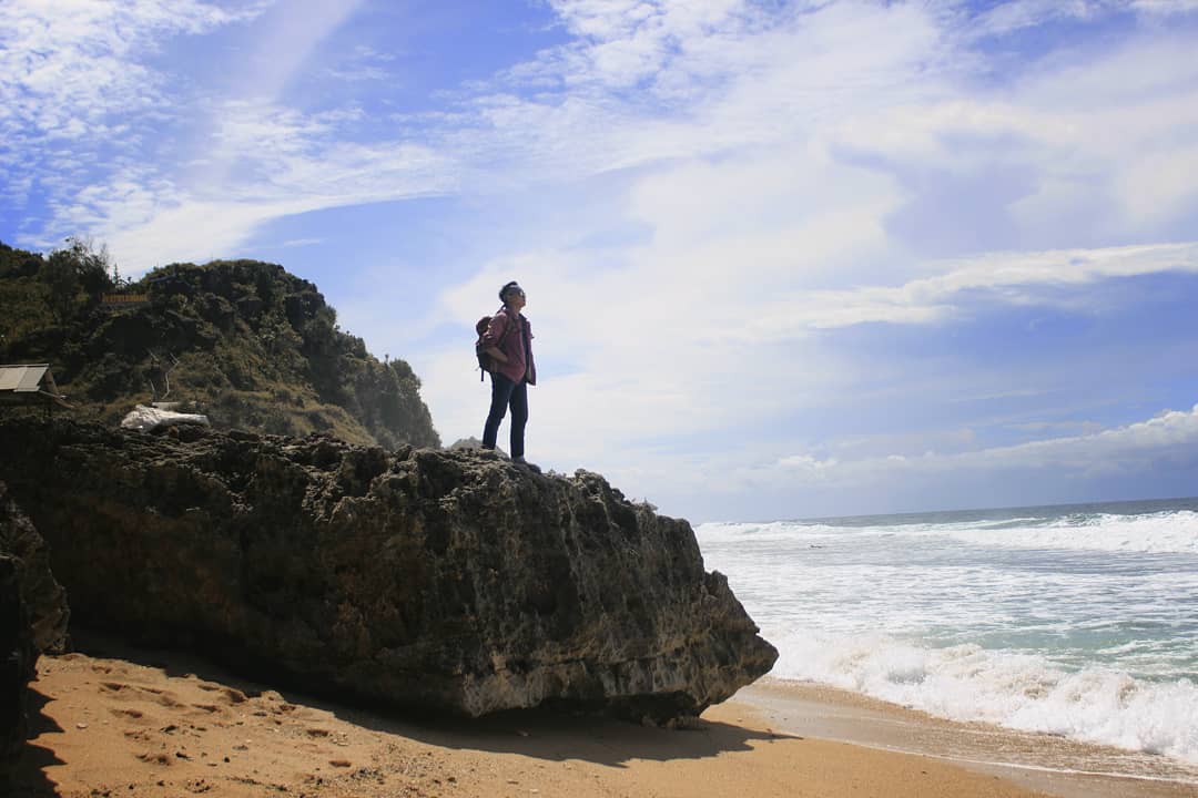Rute Menuju Pantai , Sejarah Asal Usul , Pesona Keindahan , Harga Tiket Masuk , Fasilitas Yang Ada