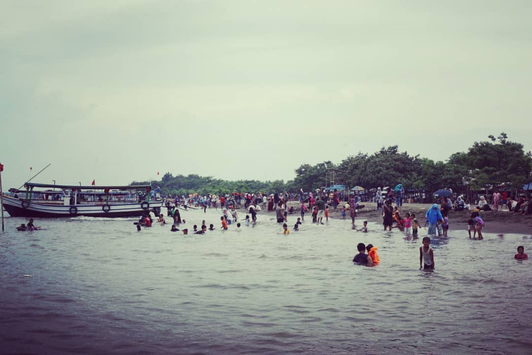 1. Pantai Tanjung Pasir, 2. Tanjung Pasir Resort, 3. Taman Penangkaran Buaya, 4. Pulau Untung Jawa