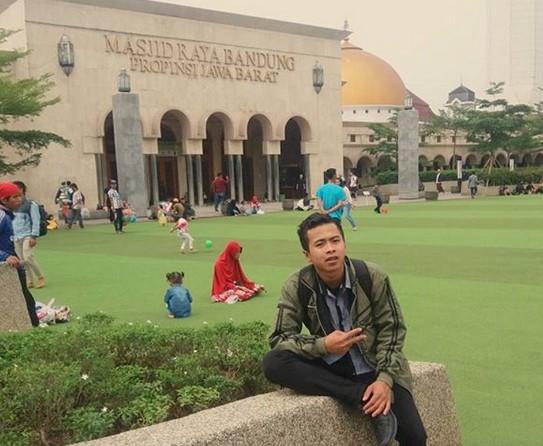 Mengenal Lokasi, Sejarah Singkat, Filsafat Dari Lokasi, Letak dan Lokasi, Fasilitas Yang Ada, Wisata Kuliner