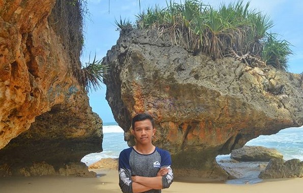 Potensi Wisata, Keindahan Daya Tarik , Rute Menuju Lokasi , Harga Tiket Masuk , Fasilitas