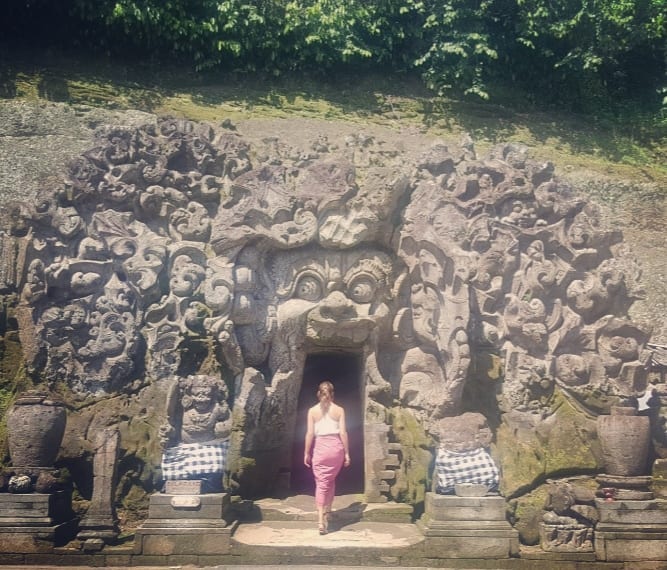 Mengenal Goa Gajah, Sejarah Singkat, Wisata Sejarah, Mengunjungi Kompleks, Akses Menuju Lokasi
