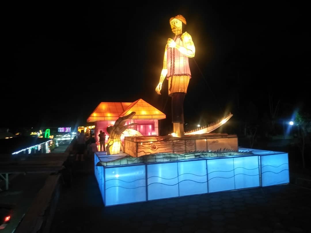 Harga Tiket Masuk, Buka Jam Berapa, 1. Lantai Pertama, 2. Lantai Kedua, 3. Lantai Ketiga, Taman Lampion, Penginapan Hotel