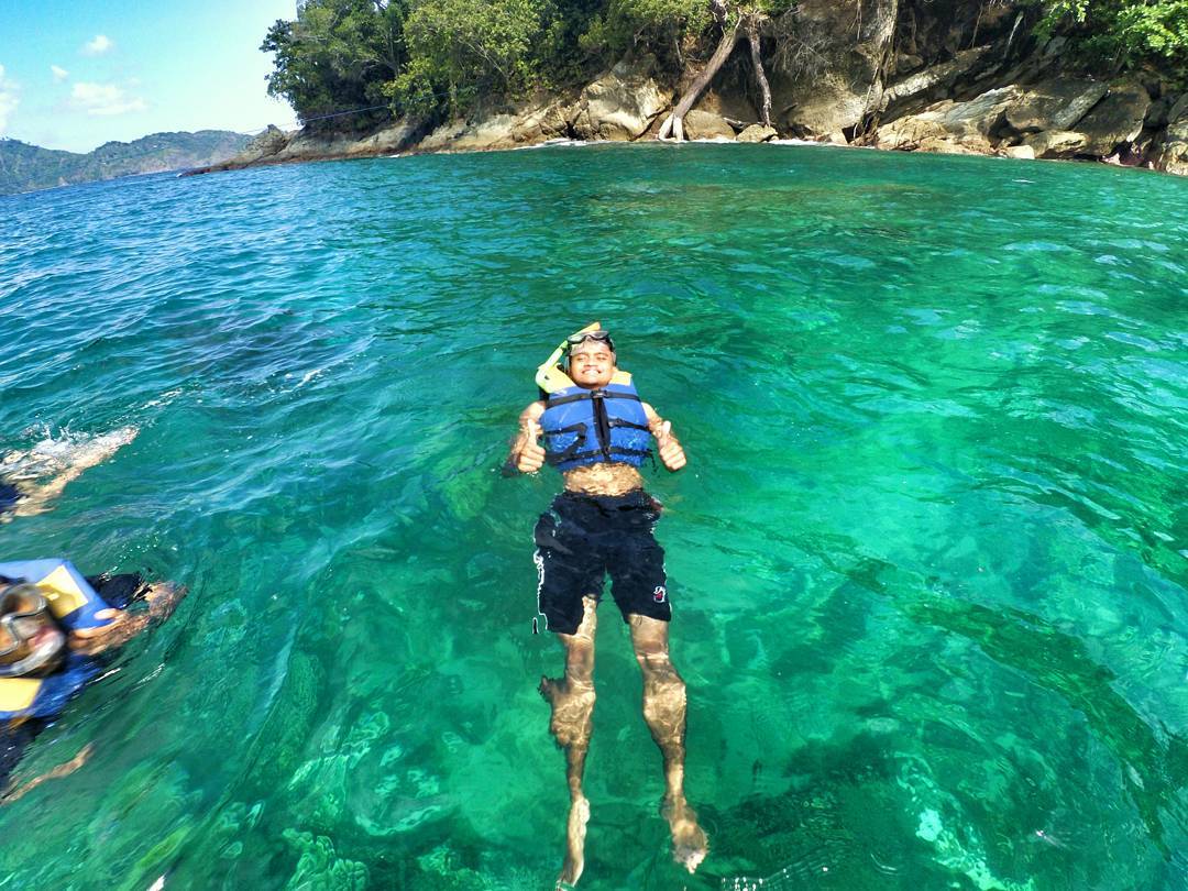 Harga Tiket Masuk, Biaya Snorkeling, Indahnya Pantai, Bermalam di Pantai, Menikmati Keindahan, Wisata Kuliner Lezat, Oleh Oleh Khas, Rute Menuju Pantai, Fasilitas