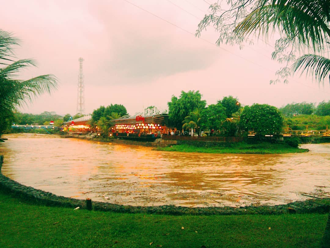 Ditutup Jam Berapa, Apa Itu Pasar Ah Poong?, Aneka Kuliner, Aktifitas Menarik, Tips Berlibur, Rute Menuju Lokasi