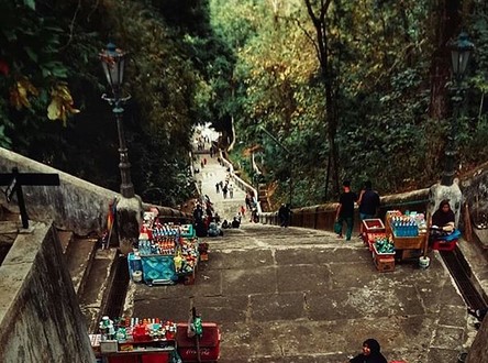 Mengenal Makam, Sejarah Makam, Mengunjungi Makam, Jadwal Jam Buka, Akses Menuju Lokasi