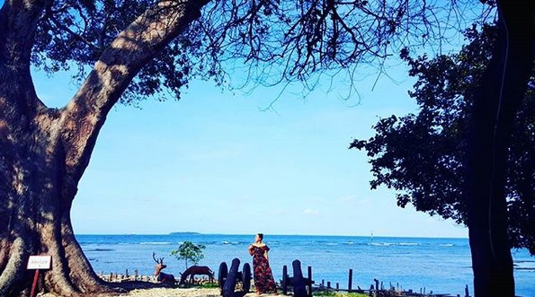Sejarah Masa Lalu , Keindahan dan Daya Tarik, Pulau di Sekitar, Fasilitas di Pulau Bidadari