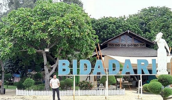Sejarah Masa Lalu , Keindahan dan Daya Tarik, Pulau di Sekitar, Fasilitas di Pulau Bidadari