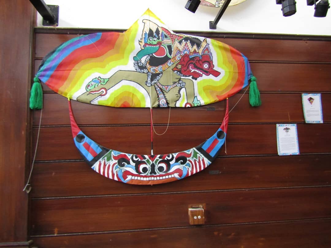 Mengenal Sekilas , Menikmati Keindahan, Harga Tiket Masuk , Fasilitas Yang Ada, Rute Menuju Lokasi