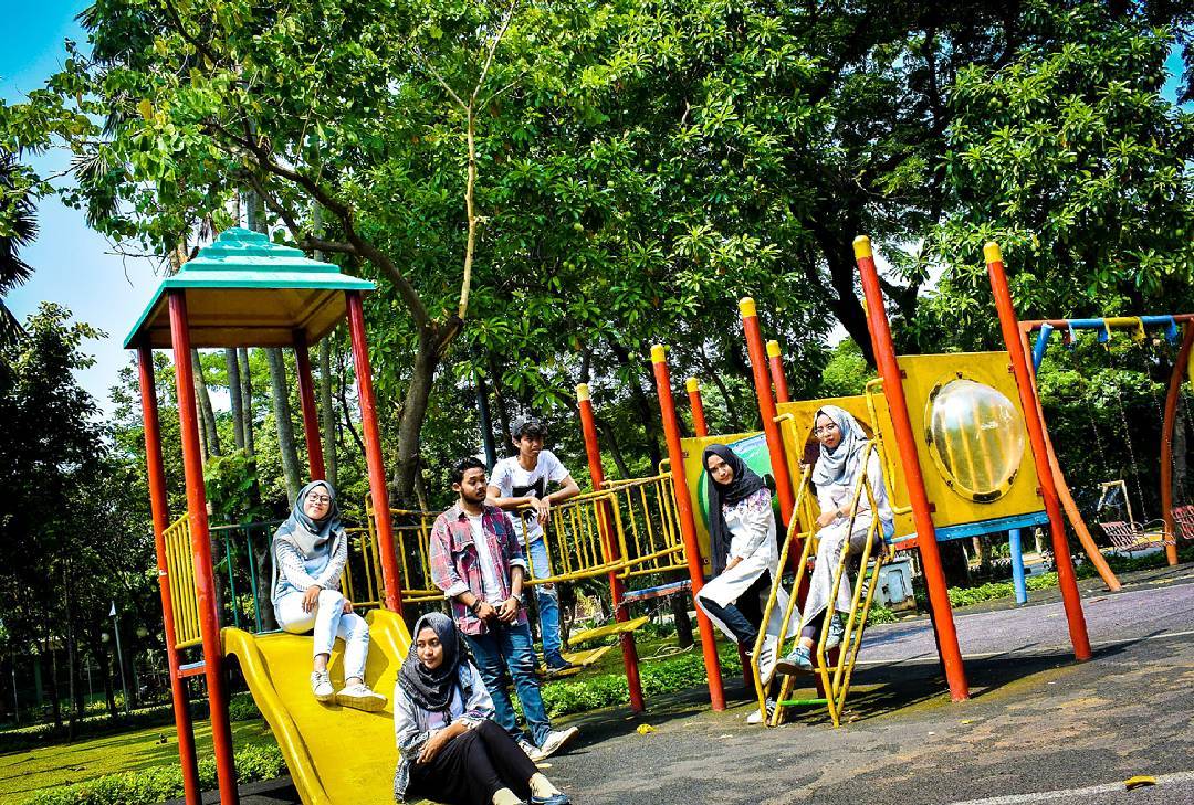 Sejarah Singkat, Alamat Dimana, Fasilitas Yang Ada , Spot Pre Wedding, Harga Tiket Masuk , Rute Angkutan Umum, Taman Menteng Bintaro Tangerang