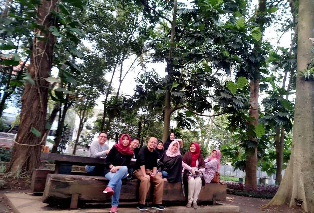 Harga Tiket Masuk, Sekilas Sejarah, Keindahan Taman, Misteri Taman, Fasilitas Yang Ada