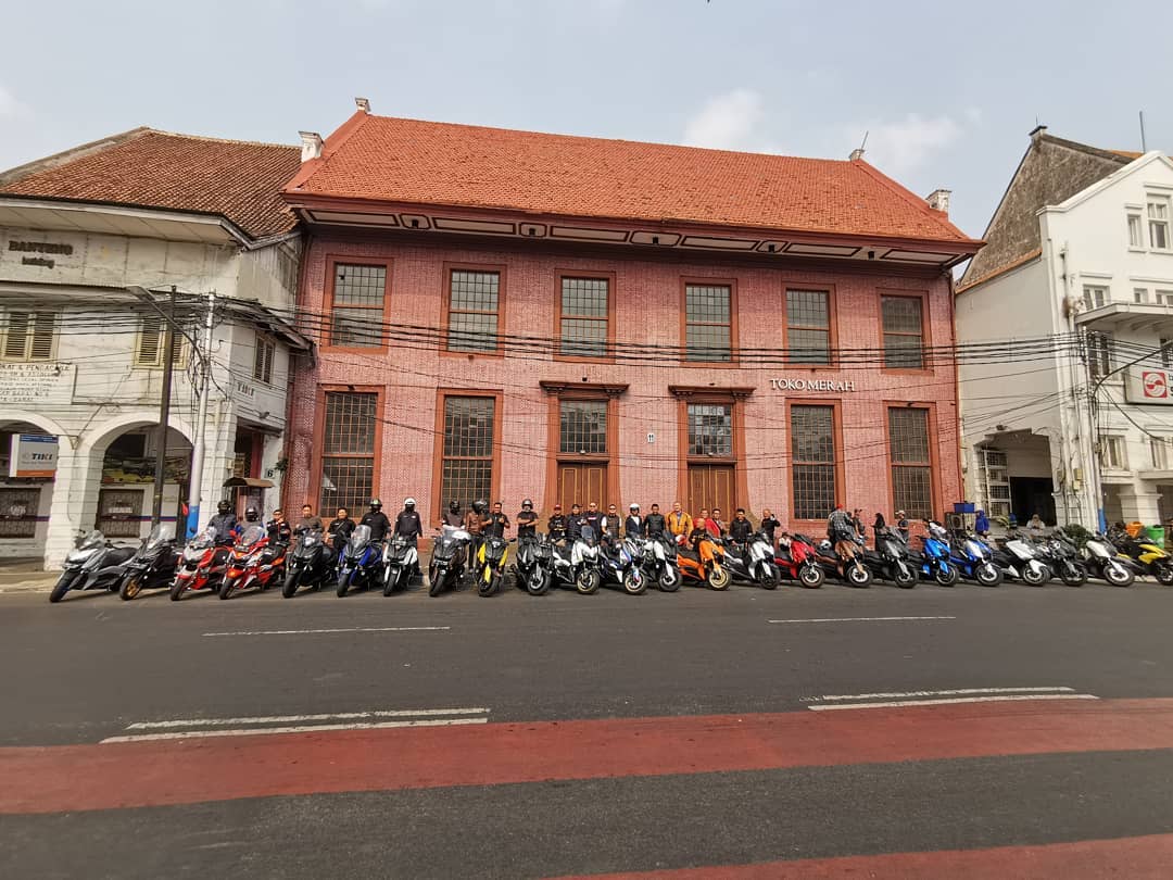 Mengenal Toko Merah, Sejarah Singkat, Kawasan Wisata Sejarah, Kisah Misteri, Harga Tiket Masuk