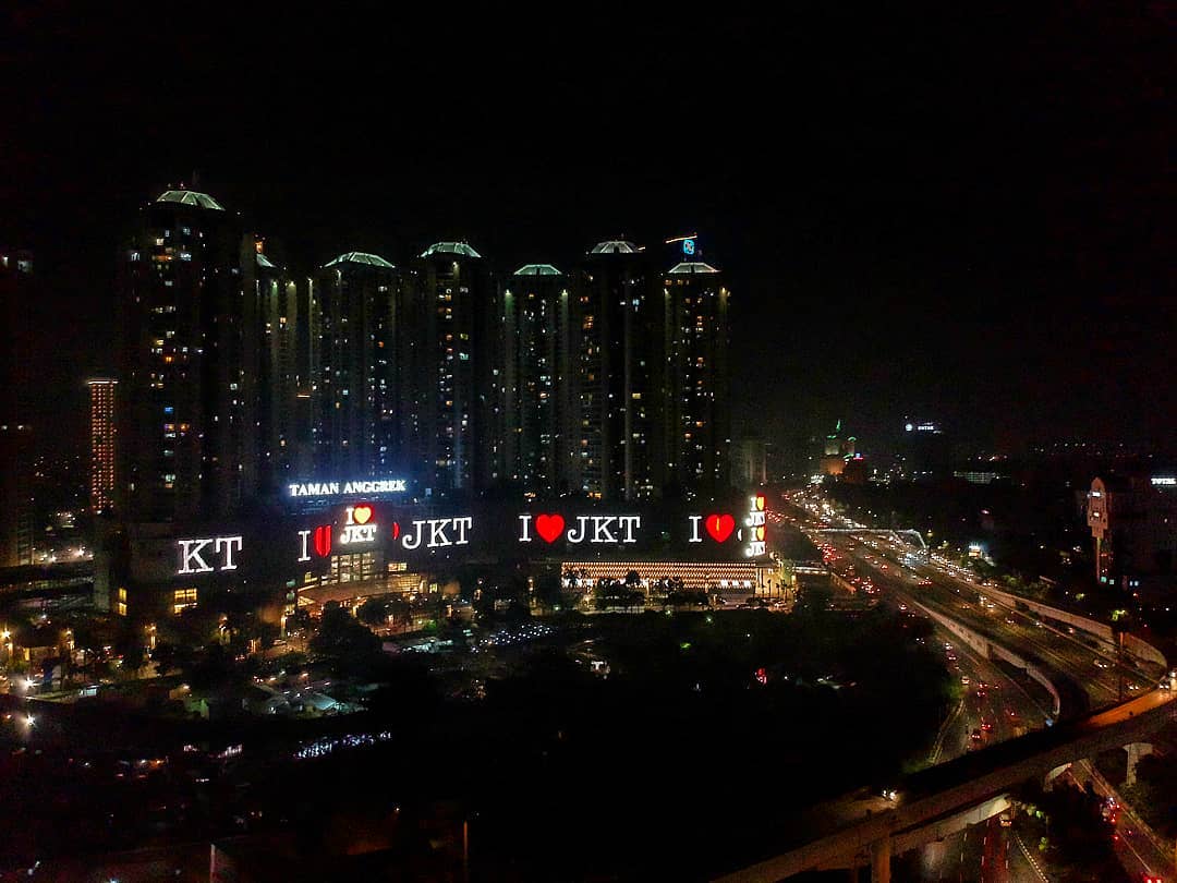 Sejarah Singkat, Tempat Makan, Rute Menuju Lokasi, Tenant Lantai B2, Tenant Lantai GF, Tenant Lantai UG, Tenant Lantai L1, Tenant Lantai 2, Tenant Lantai 3, Tenant Lantai 4, Banyak Promo
