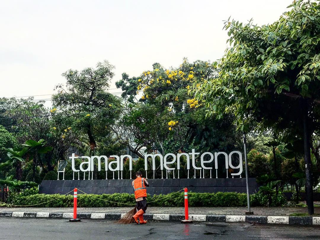 Sejarah Singkat, Alamat Dimana, Fasilitas Yang Ada , Spot Pre Wedding, Harga Tiket Masuk , Rute Angkutan Umum, Taman Menteng Bintaro Tangerang