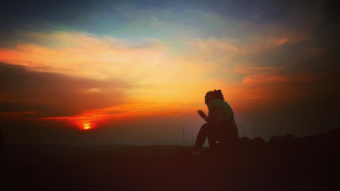 Harga Tiket Masuk, Rute Menuju Lokasi, Sejarah Singkat, Pesona Gunung, Fasilitas dan Kegiatan