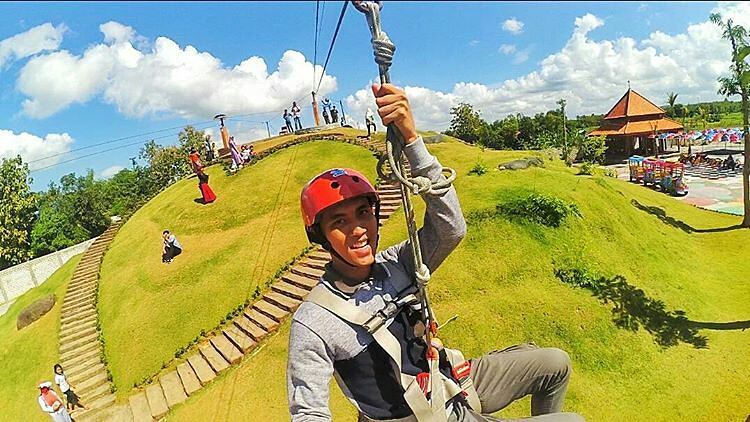 Mengenal Kawasan, Keindahan Bukit, Harga Tiket Masuk, Keindahan Bukit Jaddih, Aneka Wahana Permainan, Rute Menuju Lokasi, Tips Berlibur