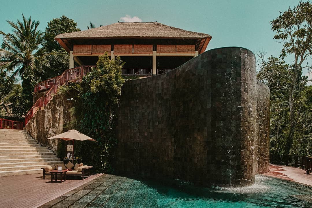 Mengenal Lokasi, Fasilitas Yang Ada, Menikmati Kolam Renang, Kereta Gantung, Villa Terdekat, Aneka Tipe Restoran, Spa Sejenak, Paket Pernikahan, Rute Menuju Lokasi