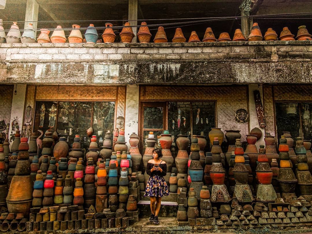 Lokasi Dimana , Tips Berbelanja , Tempat Wisata di Ubud, Monkey Forest Ubud, Rafting Sungai Ayung , Pura Taman Saraswati , Museum Arma , Wisata Goa Gajah, Candi Tebing Gunung Kawi
