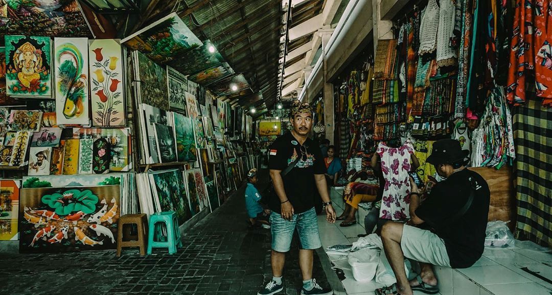 Letak Dimana , Jam Buka, Fasilitas Yang Ada , Barang Yang Dijual, Cara Menawar 