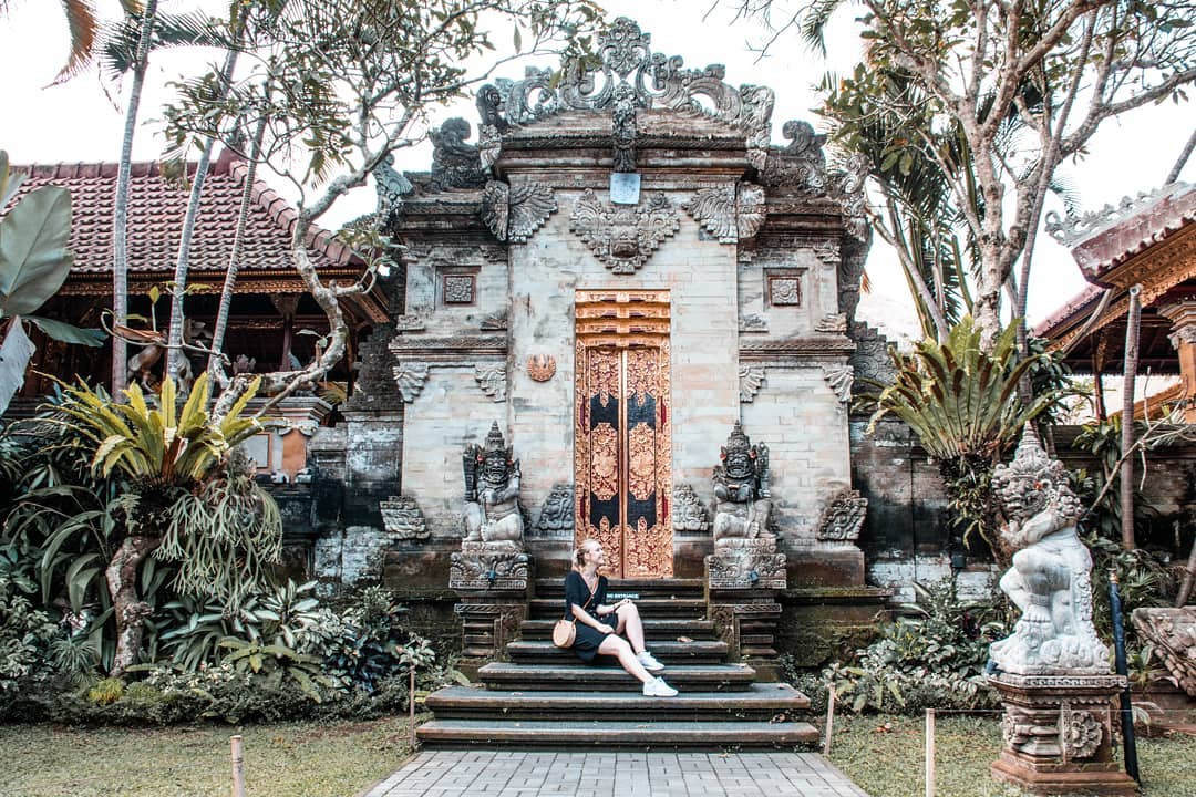 Mengenal Ubud Palace, Letak dan Lokasi, Harga Tiket Masuk, Sejarah Singkat, Sisi Menarik, Aktifitas Menarik, Fasilitas Yang Ada, Tips Berlibur
