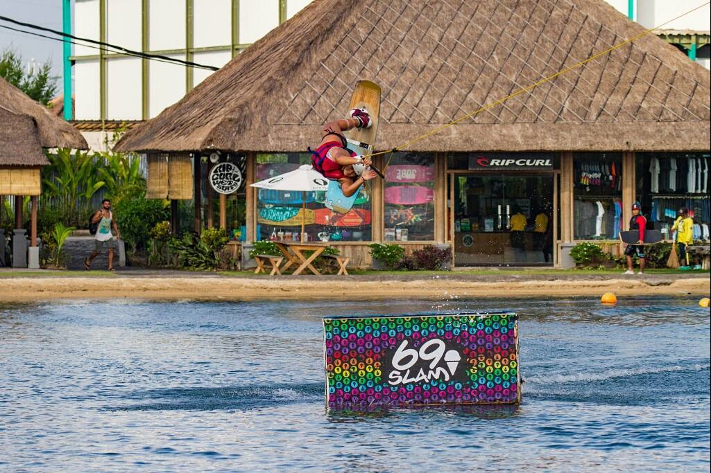 Pelabuhan Benoa, Tempat Wisata Terdekat, Bali Wake Park, Penangkaran Penyu , Pelabuhan Cruise Internasional