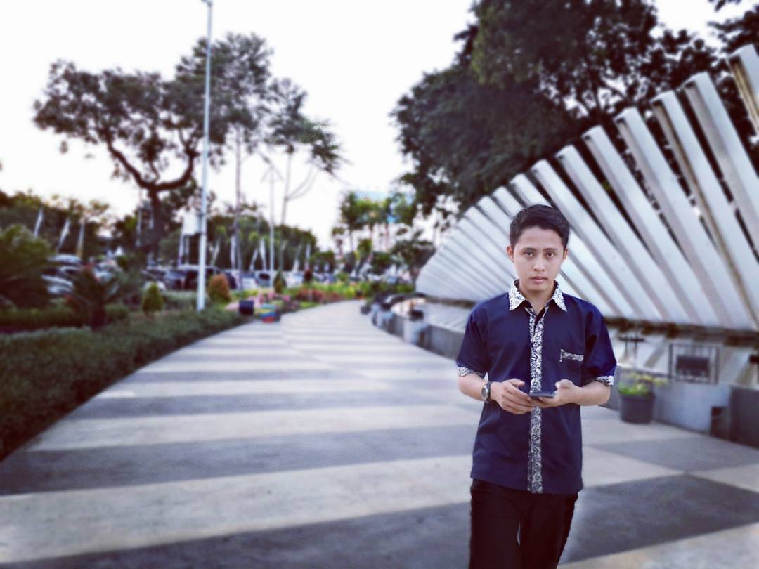 Tengah Kota, Lokasi Alamat , Taman Pelangi di Indonesia, Taman Bacaan Pelangi, Taman Pelangi Malaysia