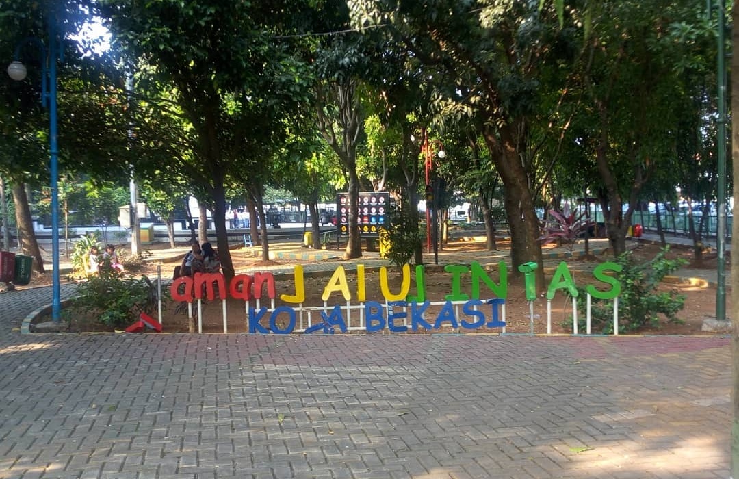 Mengenal Lokasi, Tugu Sejarah, Tempat Kuliner, Fasilitas Yang Ada, Rute Menuju Taman Kota