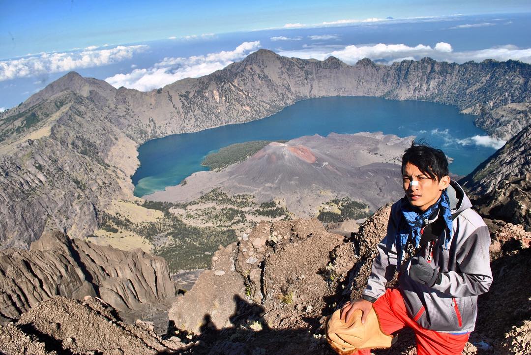 Berkunjung Ke Rinjani, Tentang Rinjani Lodge, Harga Makanan , Fasilitas Yang Ditawarkan, Aktivitas Menarik, Memesan Kamar , Alternatif Penginapan 
