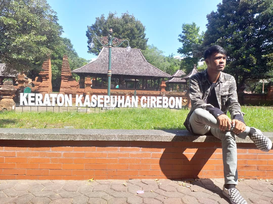 Harga Tiket Masuk, Rute Menuju Lokasi, Sejarah Singkat , Mengenal Keraton , Napak Tilas Sejarah 
