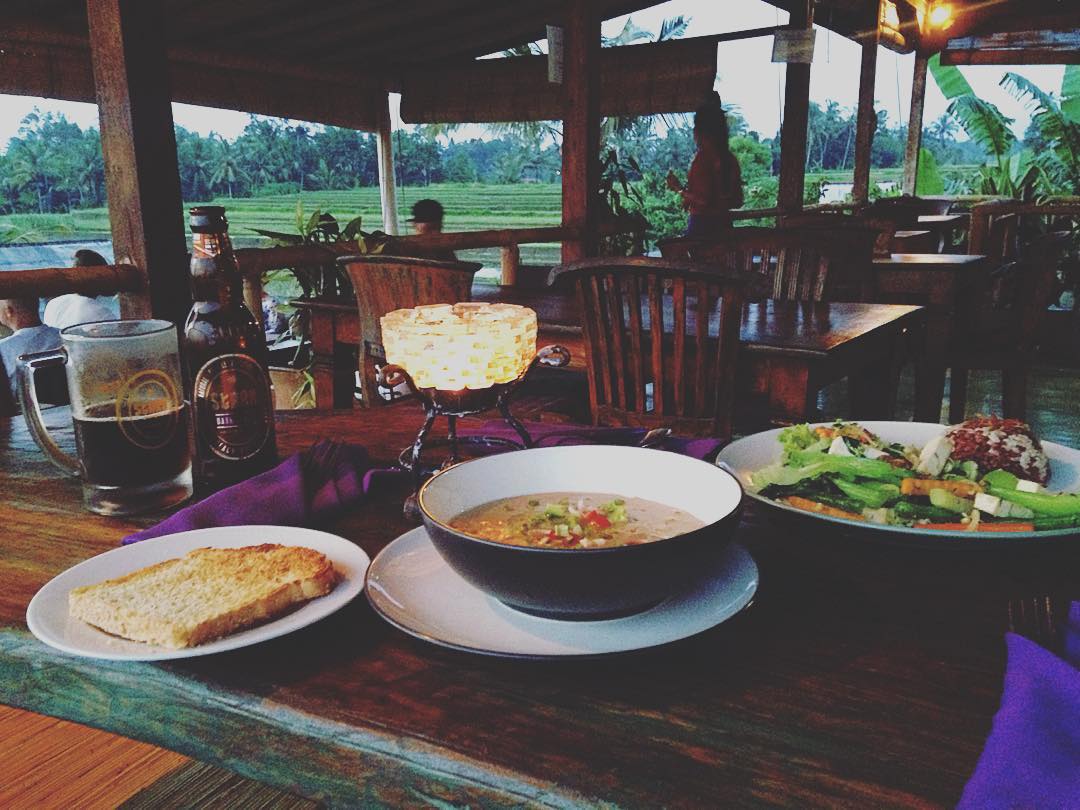 Rute Menuju Lokasi , Menu Makanan , Organic Cafe Lain, Cabang Lain, Review Tripadvisor, Penginapan Terdekat, Cerita Unik 
