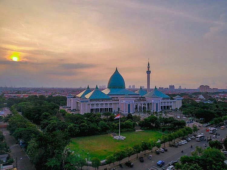 Sekilas Sejarah, Fasilitas , Daya Tarik Bangunan, Lokasi Dimana , Rute ke MAS