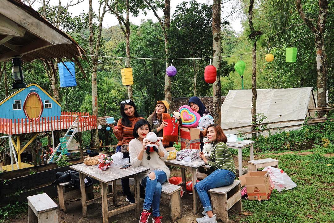 Taman Wisata, Wahana Wisata , Harga Tiket Masuk , Harga Penginapan Cottage , Lembah Hijau di Indonesia