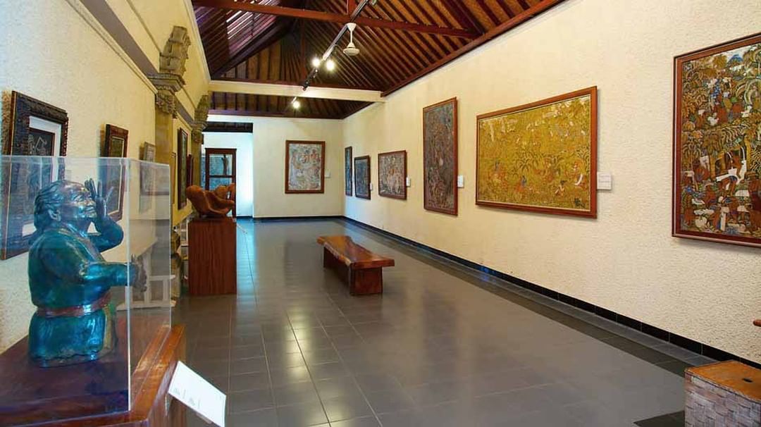 Daya Tarik , Harga Tiket Masuk , Jam Buka Tutup, Rute dan Transportasi, Penginapan Terdekat, Daftar Museum Ubud